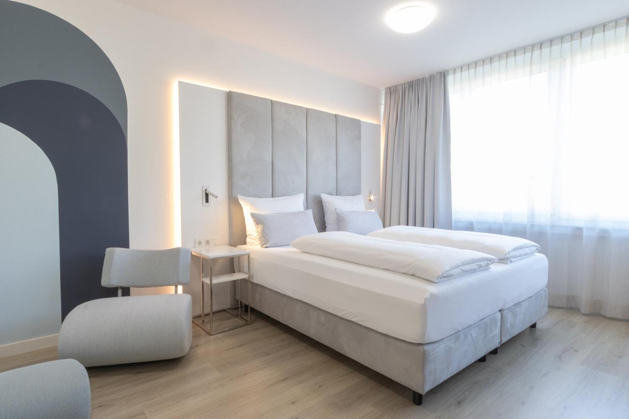 Zzzpace Smart-Hotel Krefeld Bagian luar foto