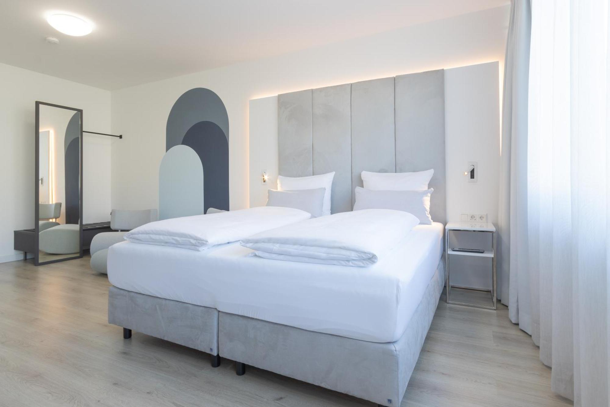 Zzzpace Smart-Hotel Krefeld Bagian luar foto