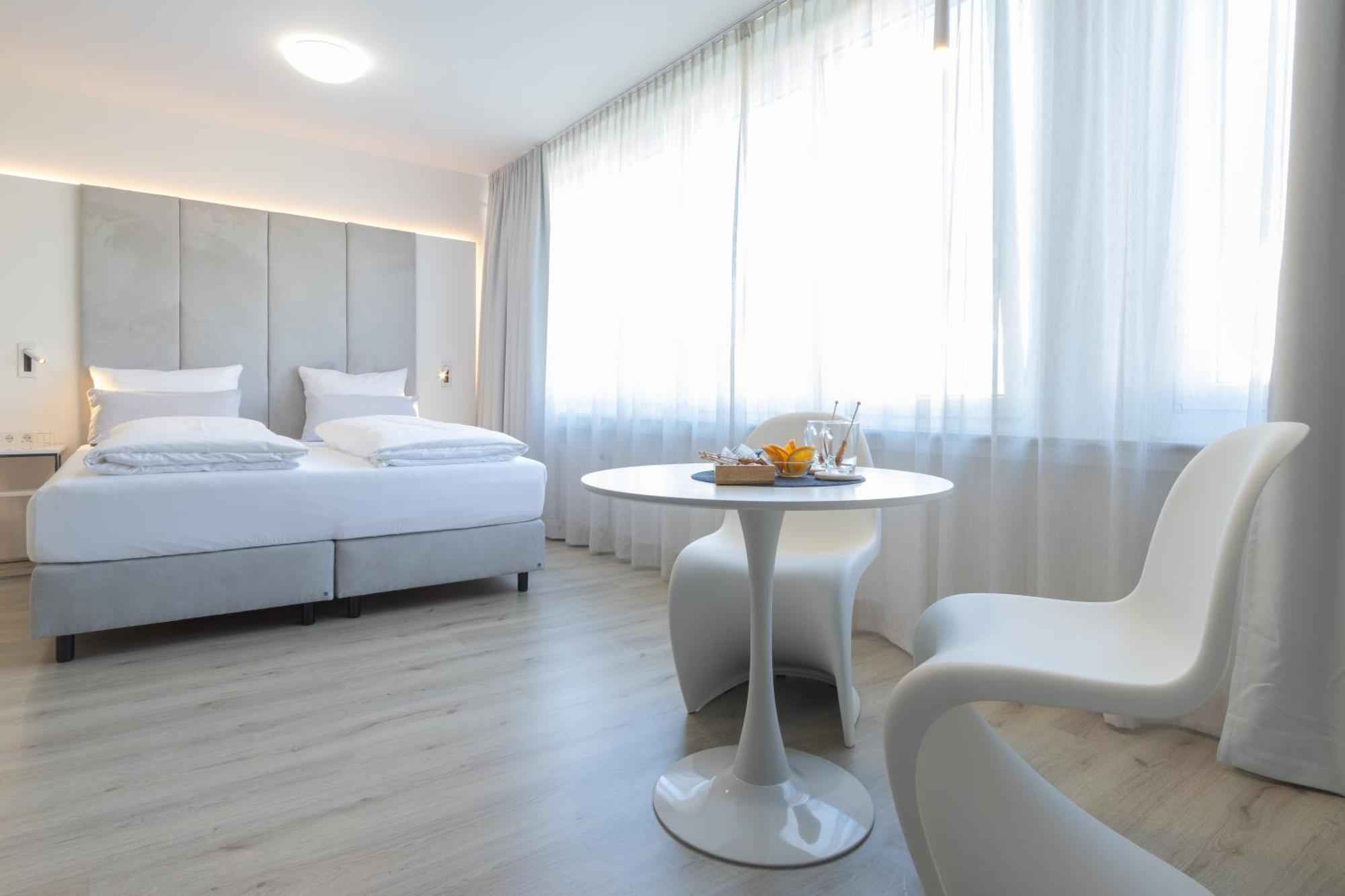 Zzzpace Smart-Hotel Krefeld Bagian luar foto