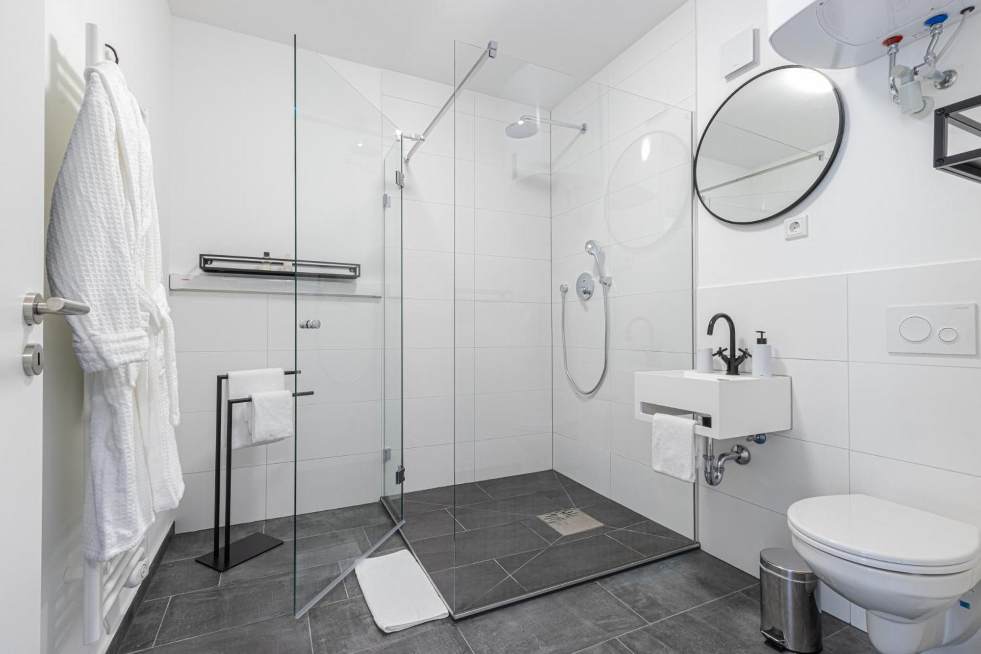 Zzzpace Smart-Hotel Krefeld Bagian luar foto