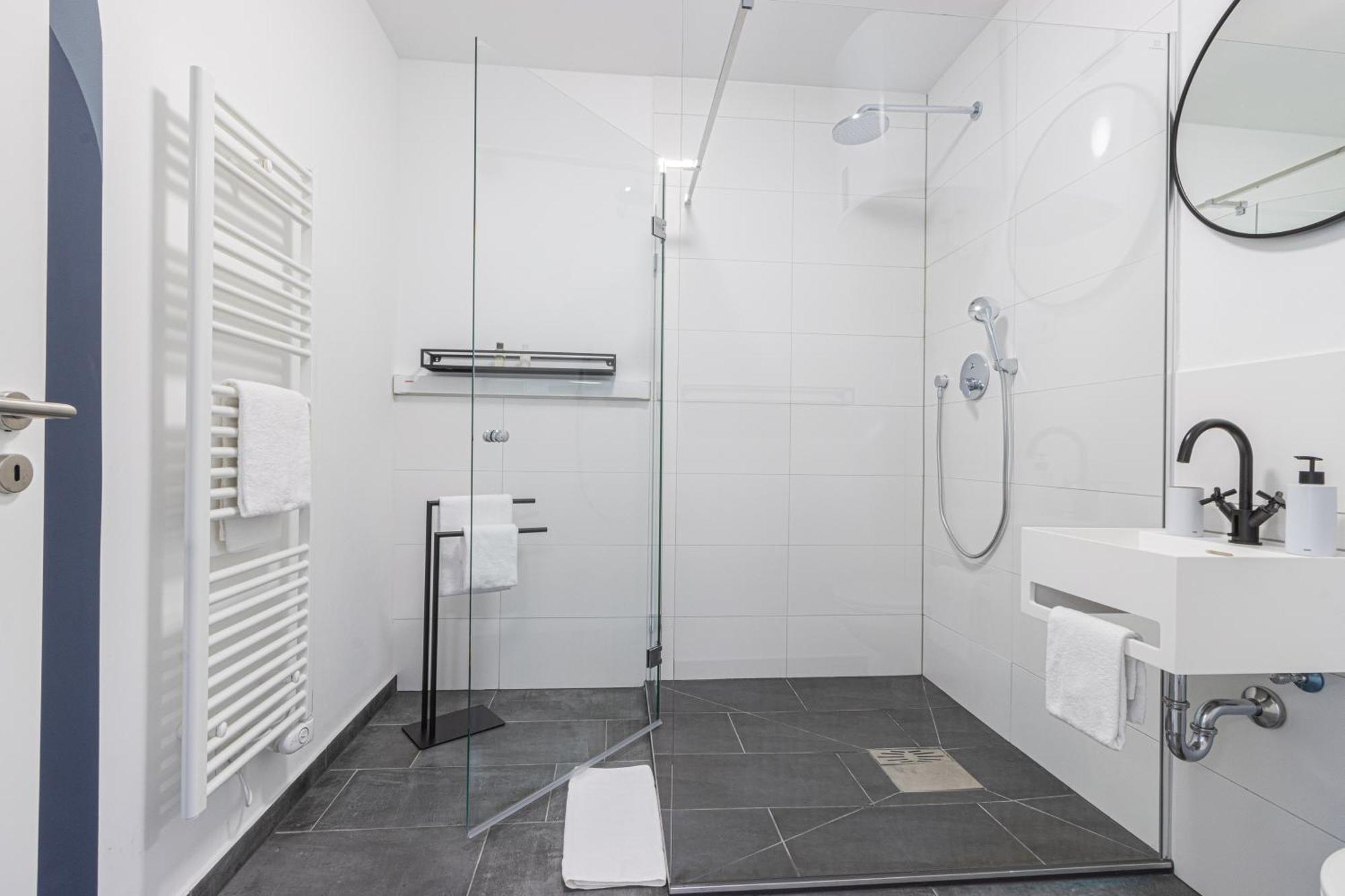 Zzzpace Smart-Hotel Krefeld Bagian luar foto