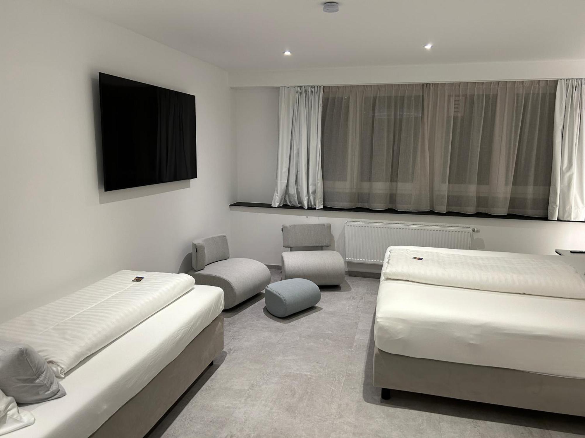 Zzzpace Smart-Hotel Krefeld Bagian luar foto