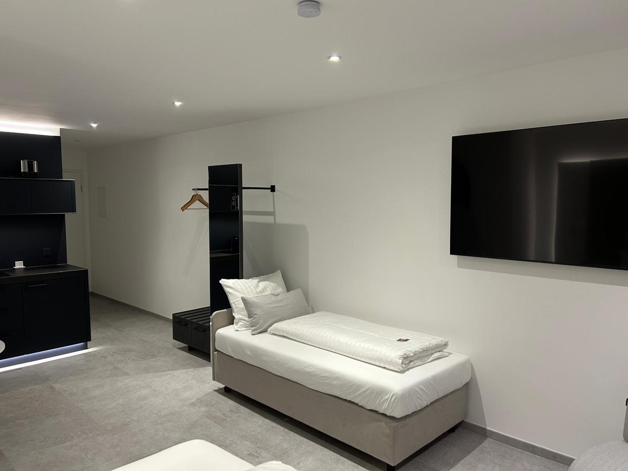 Zzzpace Smart-Hotel Krefeld Bagian luar foto